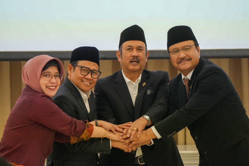 Indonesia Raih Sejarah Baru: Data Tunggal Sosial Ekonomi Siap Digunakan untuk Penyaluran Bansos!