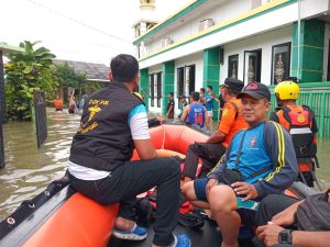 Kemensos Salurkan Bantuan Senilai Rp568 Juta untuk Korban Banjir Bandar Lampung