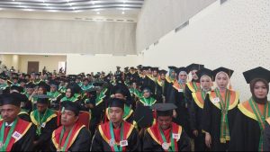 Rektor UIN Datokarama Palu Ajak Wisudawan untuk Mengabdikan Diri pada Negeri