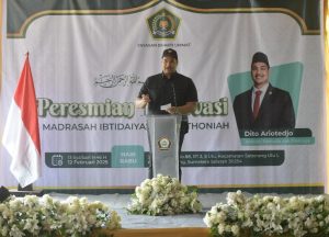 Menpora Dito Resmikan Renovasi Madrasah Al Wathoniyah, Tekankan Peran Madrasah dalam Membangun Generasi Emas Indonesia