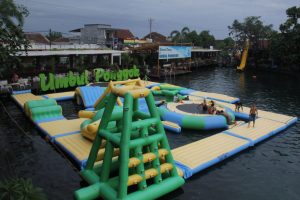 Nikmati Keindahan Wisata Bawah Air di Umbul Ponggok, Tempat Snorkeling Air Tawar Terbaik di Indonesia