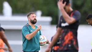 Joaquin Gomez: Pemain Terbaik dalam Kondisi Optimal Jadi Pilihan Utama