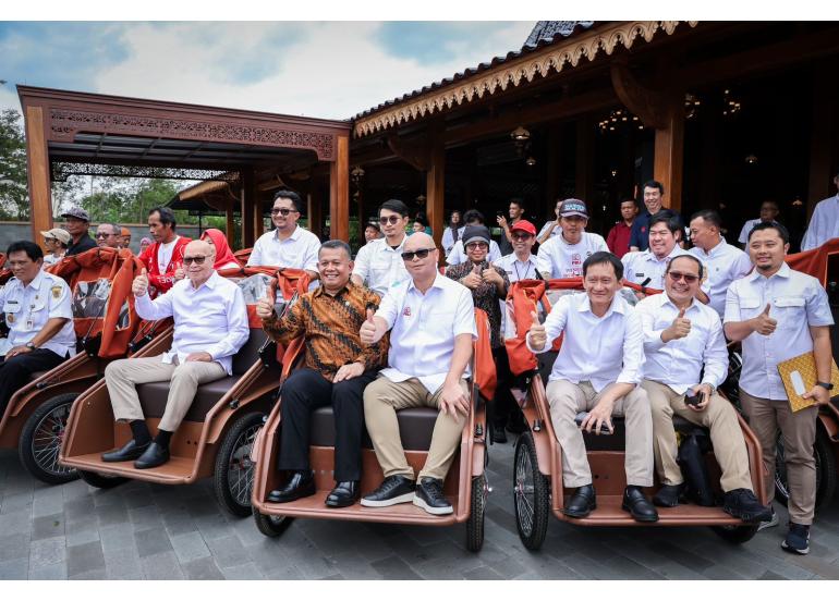 Wamen UMKM Perkuat Keterlibatan UMKM dalam Produksi Becak Listrik, Ini Langkah Strategisnya!