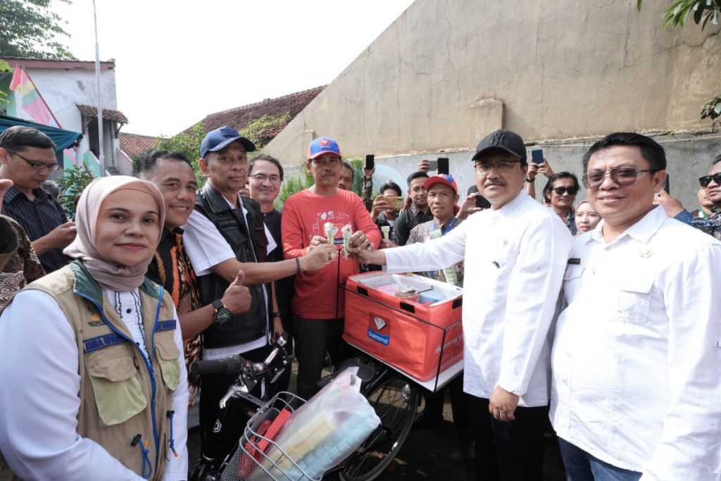 Menteri Sosial Gus Ipul Dorong Pemberdayaan Masyarakat Lewat Pelatihan dan Usaha di Bandung