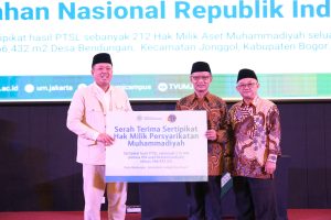 Menteri Nusron Serahkan 212 Sertipikat Tanah Aset Muhammadiyah dan Komitmen Percepat Sertipikasi Tanah Wakaf serta Rumah Ibadah