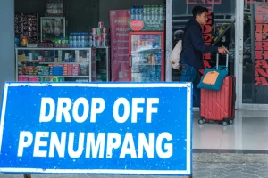 Wamenpar Tinjau Persiapan Wisata Banten Jelang Lebaran