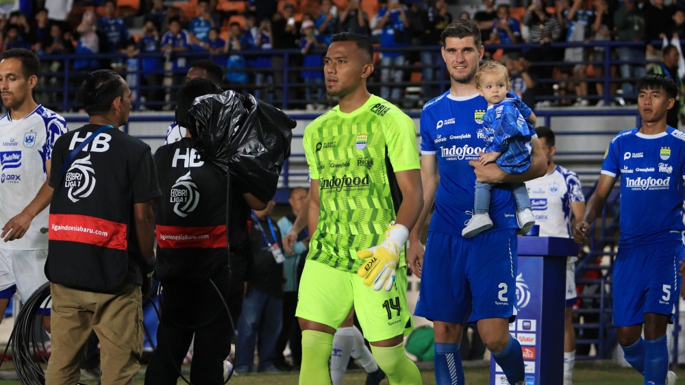 Teja Paku Alam Siap Bawa Persib Raih Kemenangan di Kampung Halaman