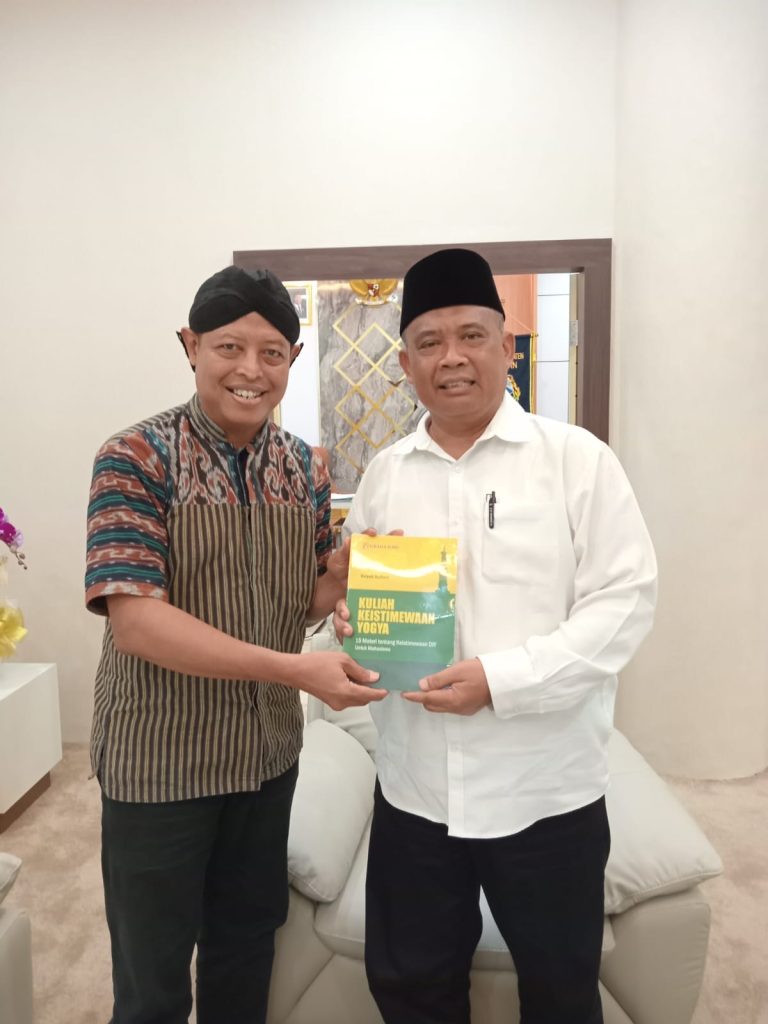 Sosiàlisasi Buku Kuliah Keistimewaan Yogyà Di Sleman