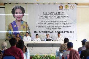 Komisi IV DPR RI Serahkan Bantuan Alsintan untuk Kemajuan Pertanian Kabupaten Sleman