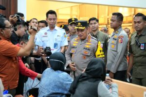 Kapolri Tinjau Persiapan Arus Mudik Lebaran 2025 di Stasiun Tugu Yogyakarta