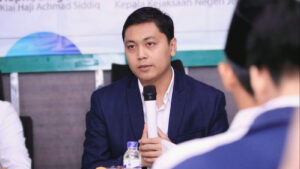 Wildani Hefni: Perjalanan Seorang Santri Menjadi Dekan Fakultas Syariah UIN KHAS Jember