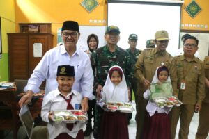 Makan Bergizi Gratis di Yogyakarta, Wali Kota Tegaskan Pentingnya Kebersihan Lingkungan!