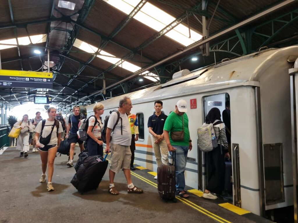 Arus Balik Pasca Lebaran Dimulai, Daop 6 Yogyakarta Berangkatkan Ribuan Penumpang