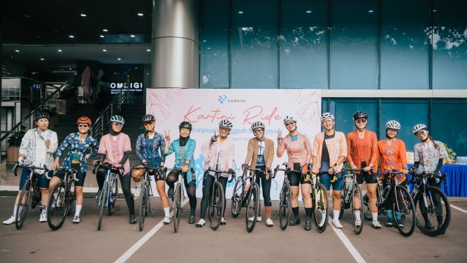 Kartini Ride: Meutya Hafid Ajak Perempuan Jadi Pelindung Anak di Era Digital