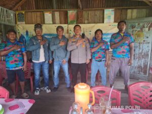 Kapolsek STR Bangun Sinergi Bersama Pekerja Pasar Baru