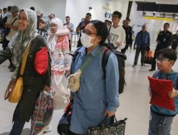 Kemlu Pantau 24 Jam, Evakuasi WNI di Iran Berjalan Bertahap