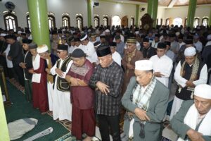 Shalat Iduladha di Tidore Berlangsung Khidmat, Pemkot Salurkan 90 Hewan Kurban