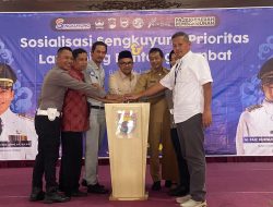 Bupati Batang Berikan Hadiah Motor Kepada Desa Tercepat Bayar Pajak