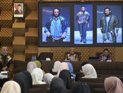 Disbudporapar Tuban Dorong Fashion Lokal Lewat Bimtek Ekonomi Kreatif 2025