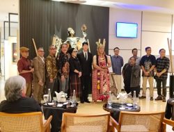 Pameran “Emerging Lines” Ajak Publik Menikmati Seni dalam Suasana Hotel Mewah