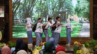 Peringatan Hari Ibu ke-97 di Blora: Drama Parodi, Talk Show, dan Penghargaan untuk Perempuan Berkarya