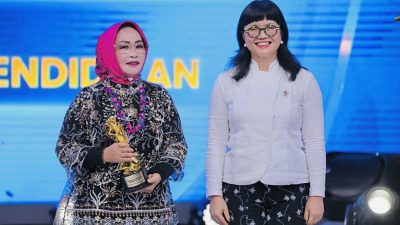 Wabup Morowali Iriane Ilyas Raih Penghargaan Literasi Pendidikan di Anugerah Srikandi Indonesia 2025