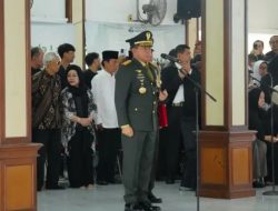 Panglima TNI Pimpin Prosesi Penyerahan dan Pemakaman Militer Wapres ke-6 RI