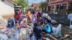 Gerakan Sedekah BARKAS “SABAR” di Kluwih Tumbuhkan Kepedulian Warga dan Budaya Pilah Sampah