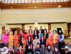 ANGGUN DALAM BALUT KEBAYA: CLASSY JOGJA COMMUNITY RAYAKAN SEMANGAT KARTINI LEWAT AFTERNOON TEA